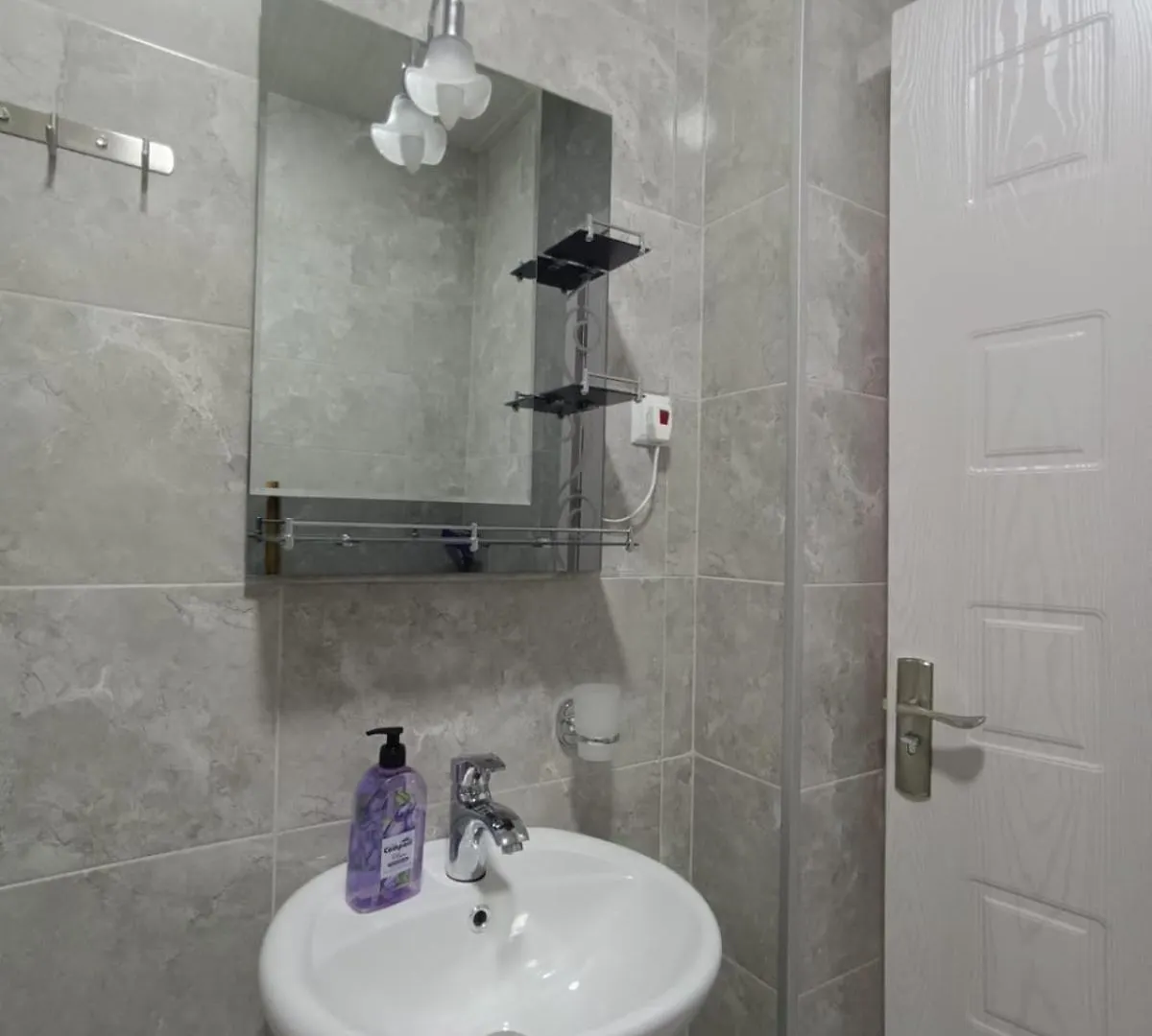 Cozy Apartment For Rent Near Vox, Batumi Angisa